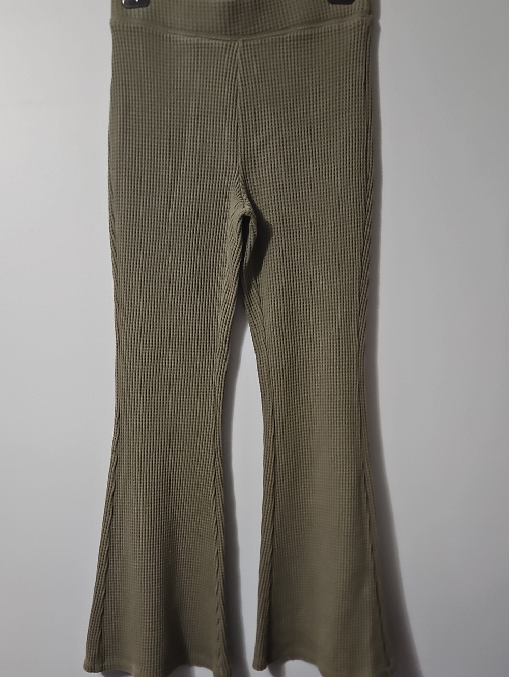 Aerie Olive Green Waffle-Knit Flare Stretch Pants Size M